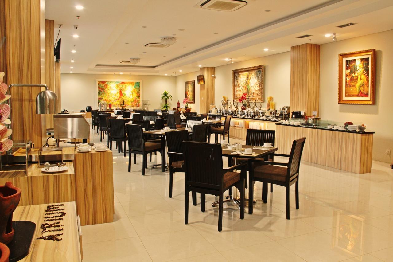 Atrium Premiere Cilacap Exterior photo